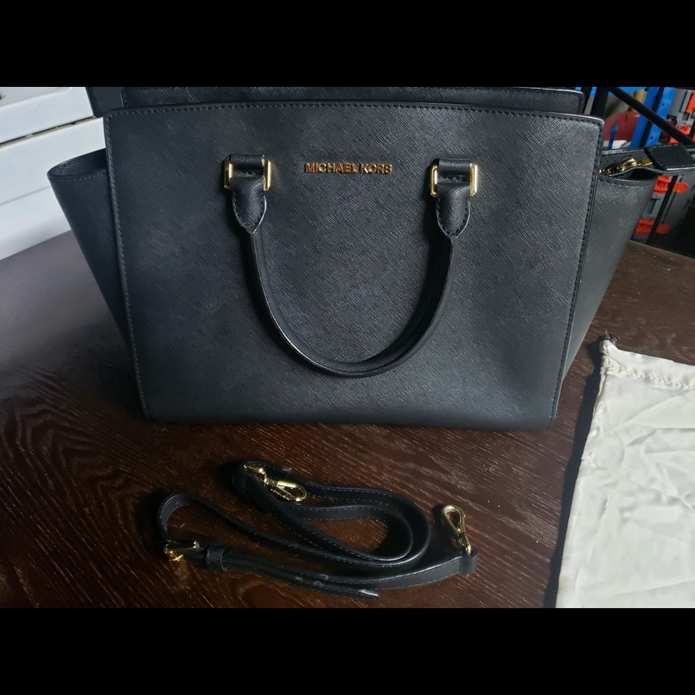 Authentic Michael Kors purse